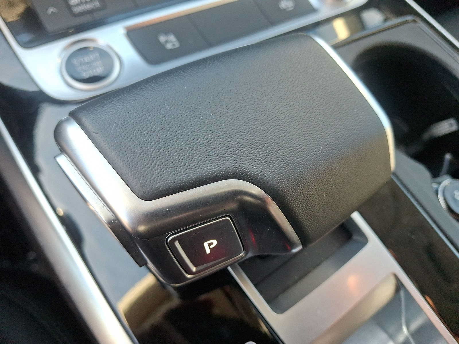 Used 2023 Audi Q7 2.0T Premium w/ Convenience Package AWD/4WD image 18