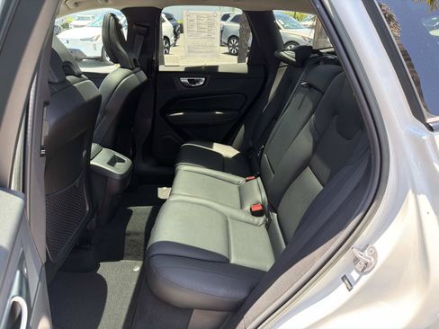 Certified 2023 Volvo XC60 B5 Plus AWD/4WD image 21