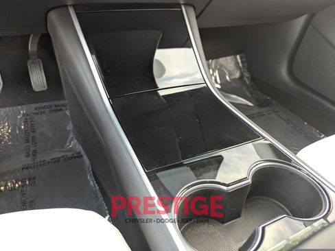 Used 2018 Tesla Model 3 Long Range AWD/4WD image 23