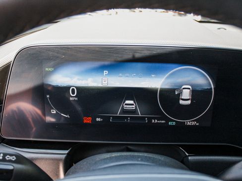 Used 2023 Kia Niro Wave FWD image 16