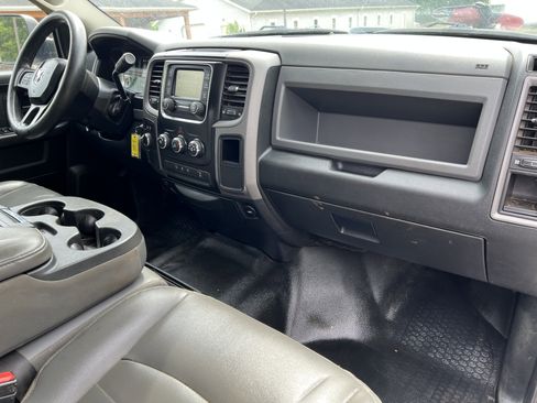 Used 2018 RAM 2500 Tradesman w/ Chrome Appearance Group image 20
