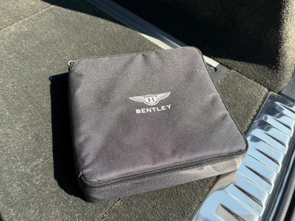 Used 2022 Bentley Bentayga Speed AWD/4WD image 38