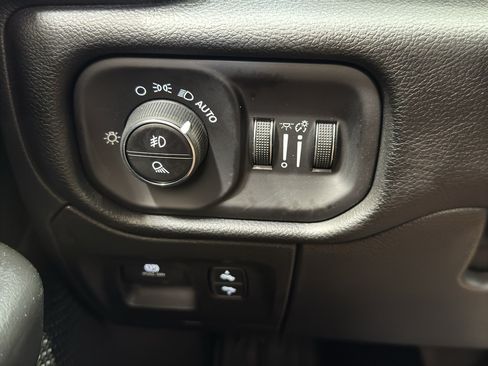 Used 2026 RAM 1500 Big Horn AWD/4WD image 30