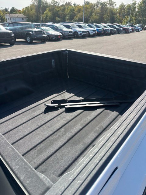 Used 2023 Jeep Gladiator Sport AWD/4WD image 15