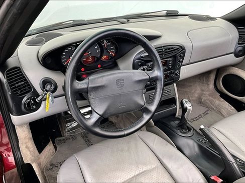 Used 2000 Porsche Boxster RWD image 16