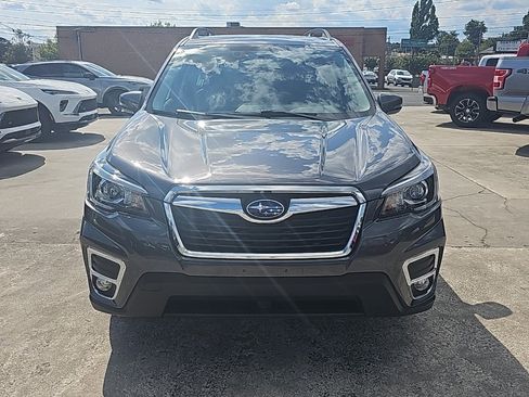 Used 2020 Subaru Forester Limited image 3