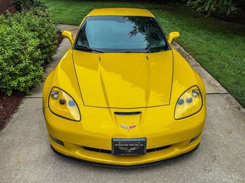 Used 2009 Chevrolet Corvette Z06 w/ Preferred Equipment Group RWD image 9