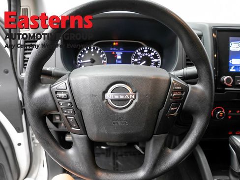 Used 2022 Nissan Frontier S RWD image 10