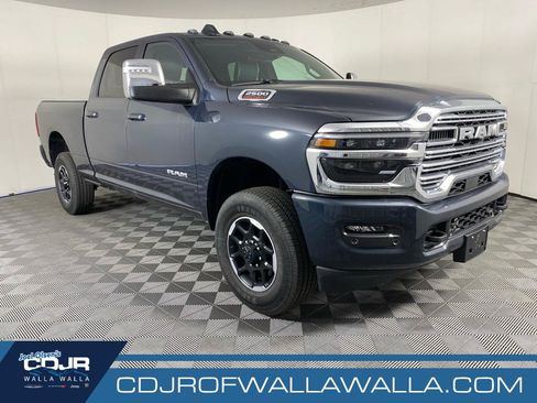 Used 2026 RAM 2500 Laramie AWD/4WD image 1