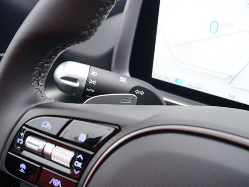 Certified 2025 Hyundai Ioniq 6 Limited image 32