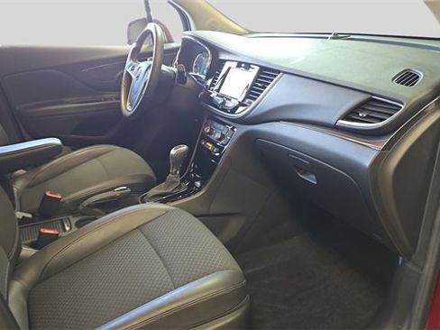 Used 2022 Buick Encore Preferred w/ Safety Package image 13