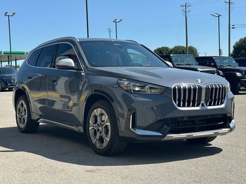 Used 2023 BMW X1 xDrive28i w/ Premium Package image 13