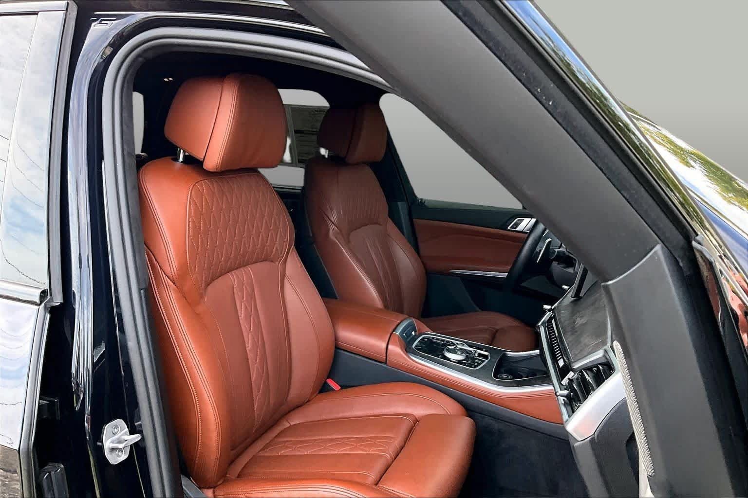 Used 2024 BMW X5 M60i AWD/4WD image 9