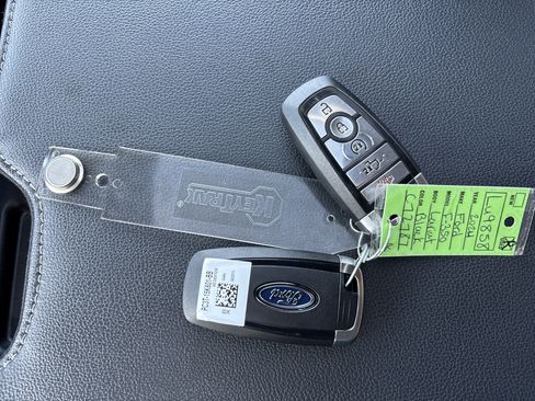 Used 2024 Ford F350 Lariat w/ Camper Package image 30