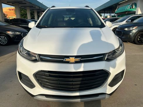 Used 2020 Chevrolet Trax LT w/ LT Convenience Package FWD image 8