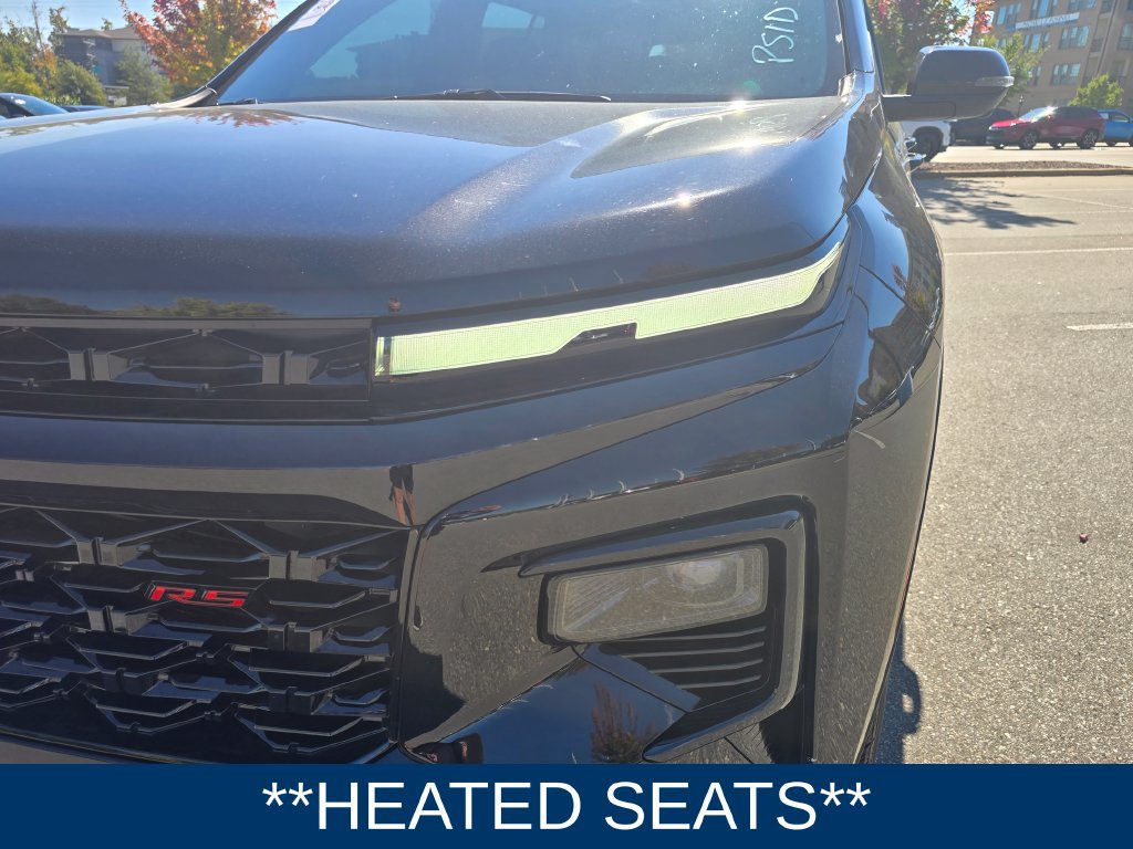 Used 2024 Chevrolet Traverse RS FWD image 8