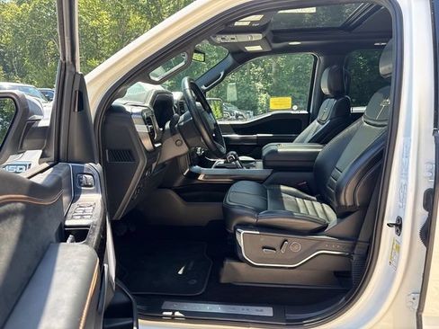 Certified 2022 Ford F150 Platinum w/ FX4 Off-Road Package AWD/4WD image 32