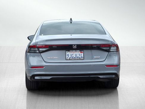 Used 2023 Honda Accord Touring image 6