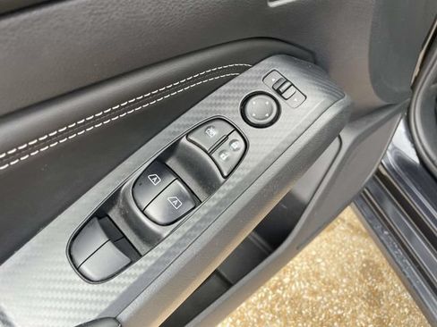Used 2019 Nissan Altima 2.5 Platinum FWD image 12