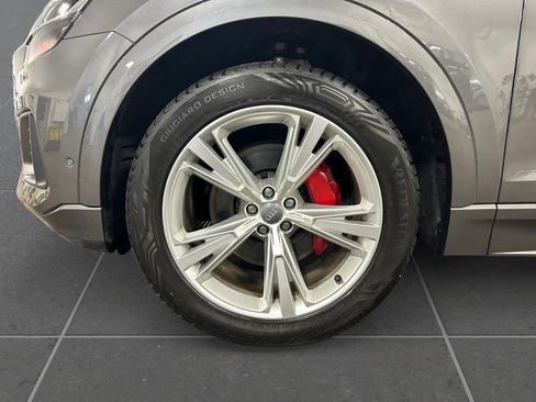 Used 2019 Audi Q8 Premium Plus w/ Premium Plus AWD/4WD image 14