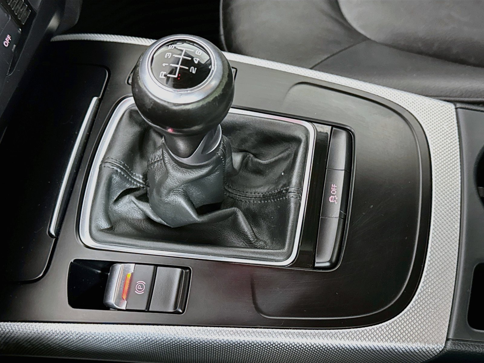 Used 2013 Audi A4 2.0T Premium w/ Convenience Pkg AWD/4WD image 20