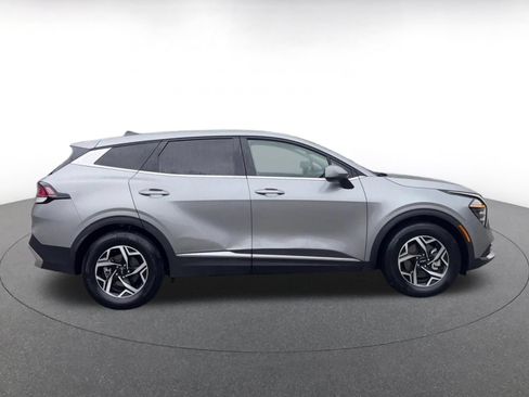 Used 2025 Kia Sportage LX FWD image 16