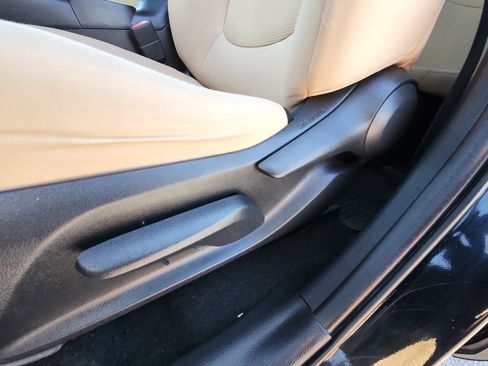 Used 2020 Toyota RAV4 LE w/ All Weather Liner Package AWD/4WD image 14