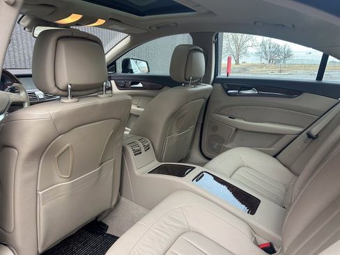 Used 2012 Mercedes-Benz CLS 550 4MATIC image 13