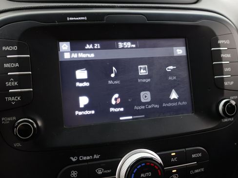 Used 2018 Kia Soul + FWD image 16
