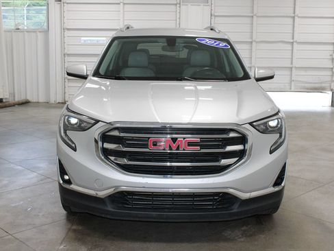 Used 2019 GMC Terrain SLT w/ Preferred Package FWD image 3