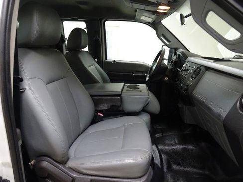 Used 2012 Ford F250 XL w/ PWR Equipment Group image 32