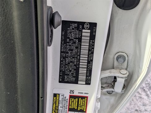 Used 2024 Toyota Camry SE image 38