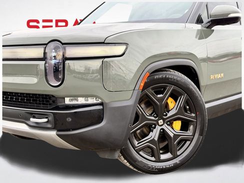 Used 2022 Rivian R1T Launch Edition image 16