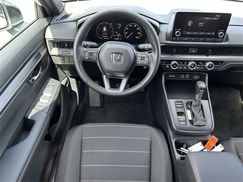 Used 2025 Honda CR-V Sport image 10