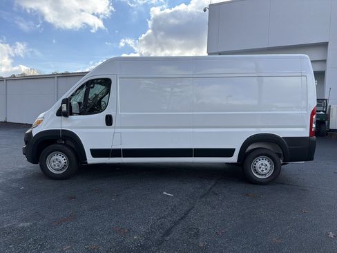Used 2025 RAM ProMaster 2500 image 9
