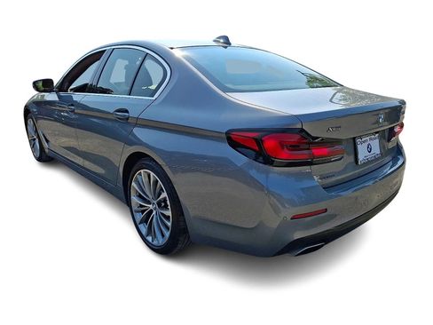 Used 2023 BMW 530i xDrive w/ Premium Package AWD/4WD image 4