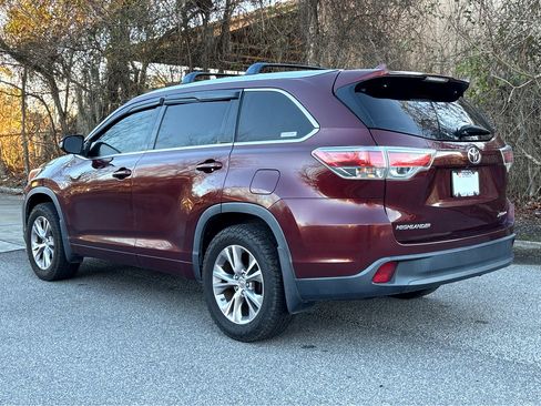Used 2015 Toyota Highlander XLE image 30