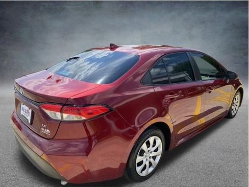 Used 2023 Toyota Corolla LE FWD image 7