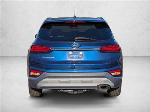 Used 2019 Hyundai Santa Fe SE image 6