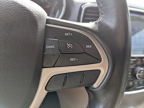 Used 2020 Jeep Grand Cherokee Limited w/ Luxury Group II AWD/4WD image 31