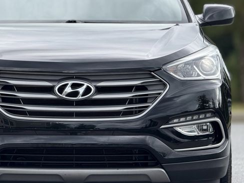 Used 2017 Hyundai Santa Fe Sport image 13