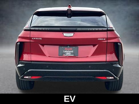 Used 2024 Cadillac Lyriq Sport RWD image 4