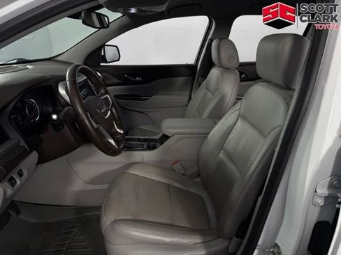 Used 2018 GMC Acadia SLT AWD/4WD image 13