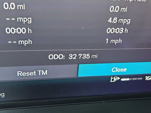 Used 2024 Volvo XC40 B5 Core image 6