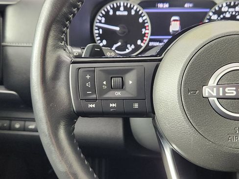 Used 2023 Nissan Pathfinder SL AWD/4WD image 22