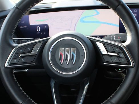 Used 2025 Buick Envision Sport Touring image 23