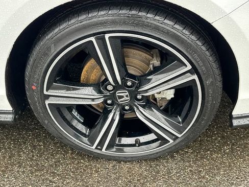 Used 2023 Honda Accord Sport image 7