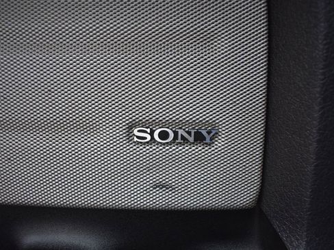 Used 2013 Ford F150 Platinum image 24