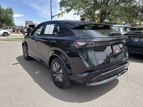 Used 2024 Nissan Ariya AWD image 10