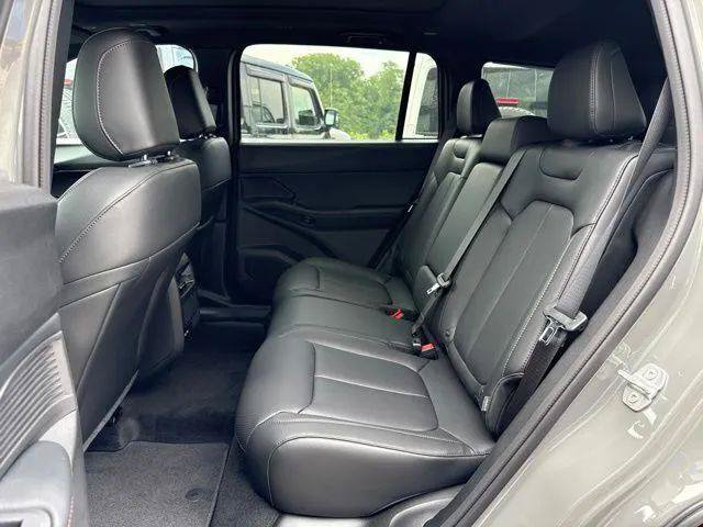 Used 2026 Jeep Cherokee Limited AWD/4WD image 12